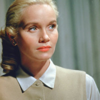 Eva Marie Saint young